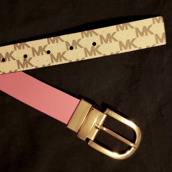 NWT Michael Kors Reversible Leather Belt | Medium - Picture 4 of 9